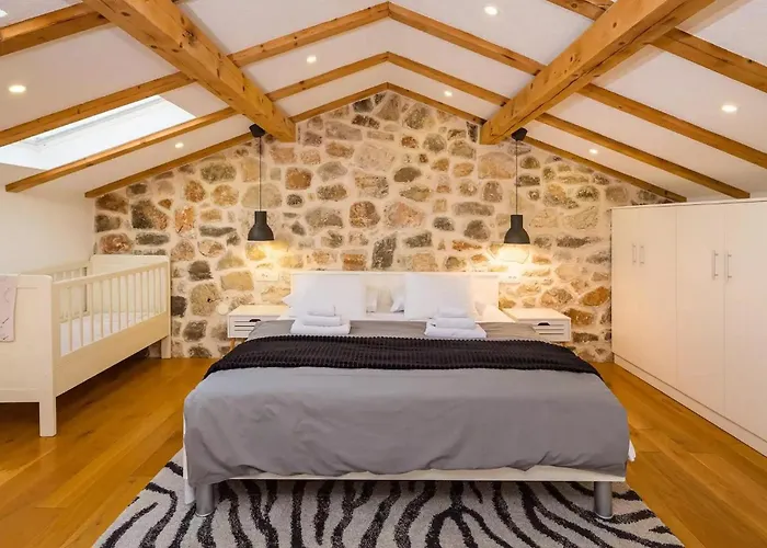 Miandri Holiday home *