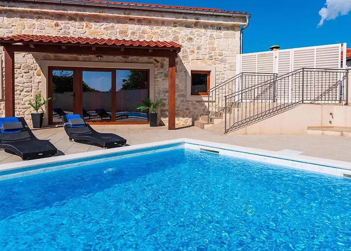 Miandri Holiday home